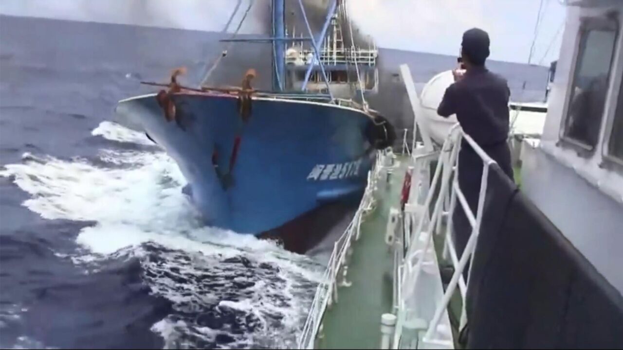 2010年中国渔民撞击日本巡逻舰,詹其雄驾驶33米渔船迎击日本海警