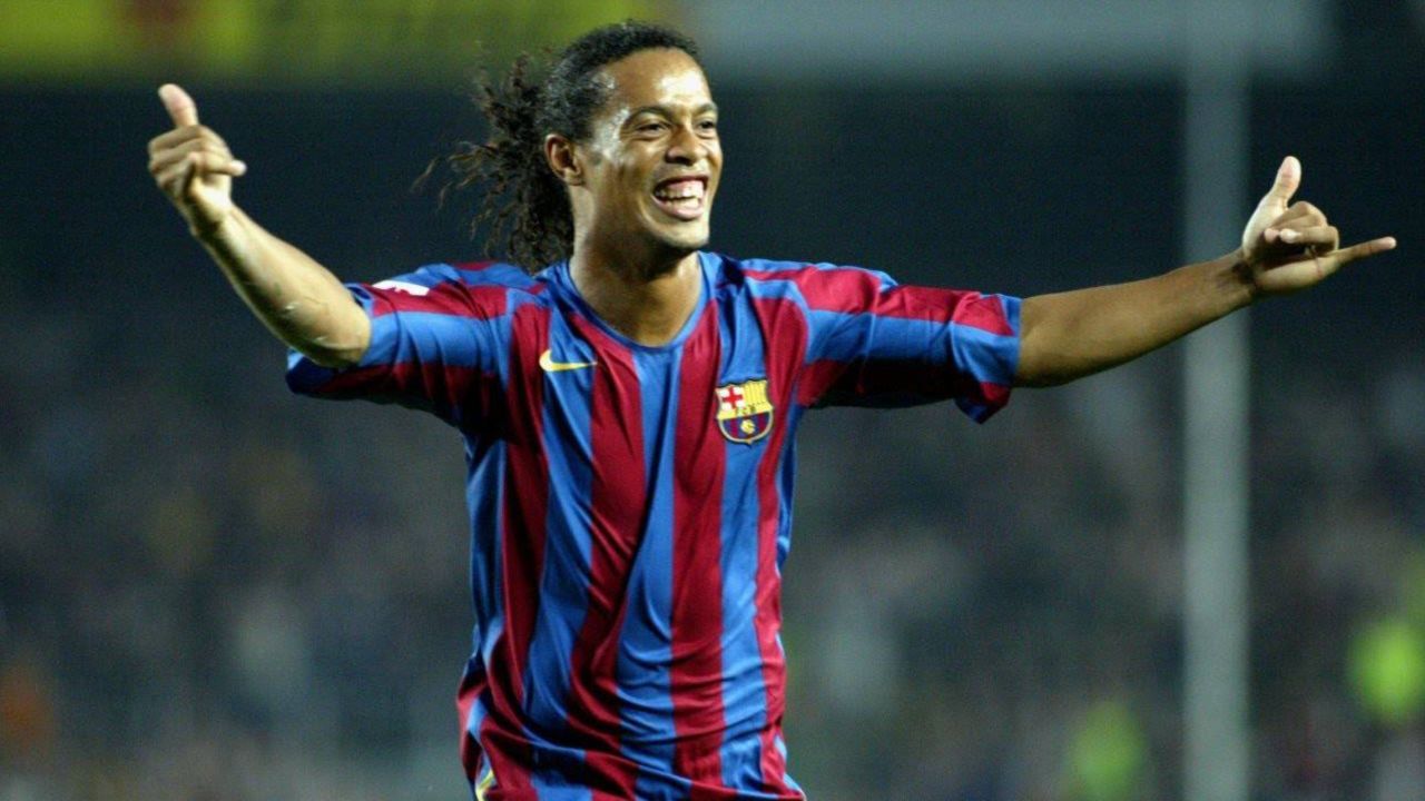 足球精灵:罗纳尔迪尼奥欧冠生涯全进球盘点