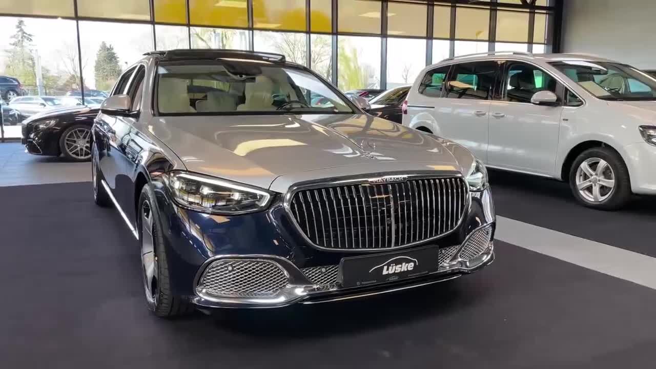 新车到店,实拍2023款迈巴赫s680,气场强大,太帅了