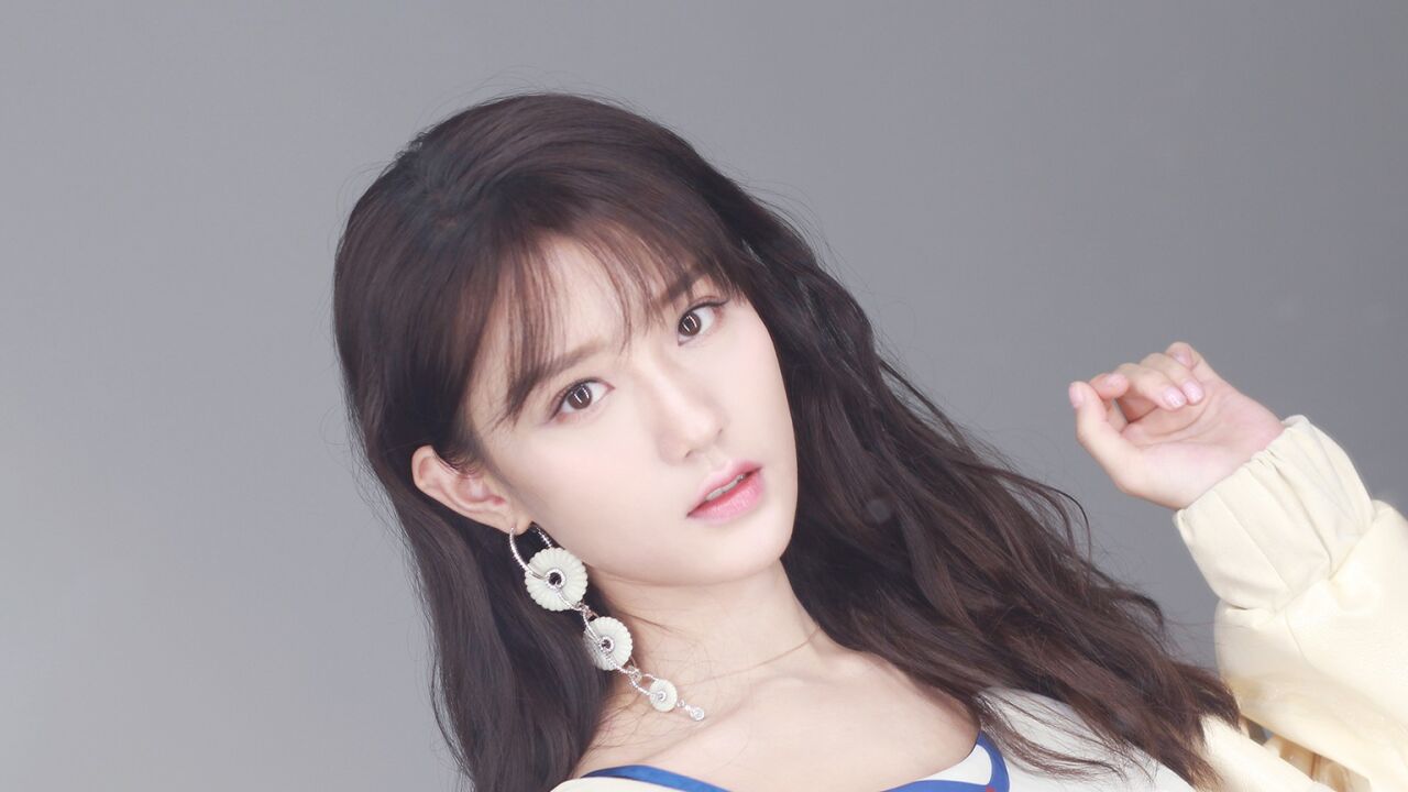 美女现场热舞,舞姿实在太撩人,真是超好看。_腾讯视频