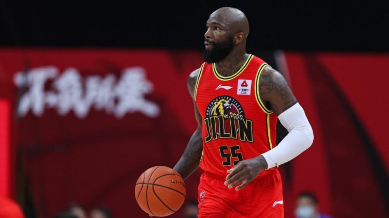 琼斯:下赛季不再回归吉林 目标是签一支争冠球队