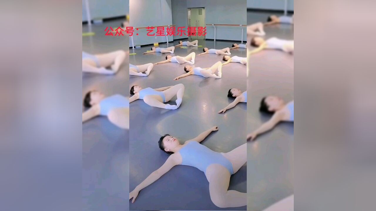 微胖的初三舞蹈生“一字马”开胯训练（舞蹈生白丝大袜照在水印位置）！_高清
