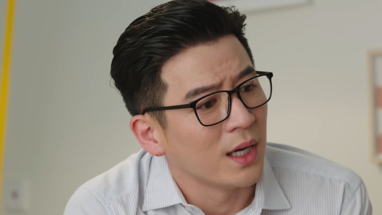 闪耀的她:陈萱萱偷卖房子,林浩怒甩不孕证明求赔偿,可笑至极!