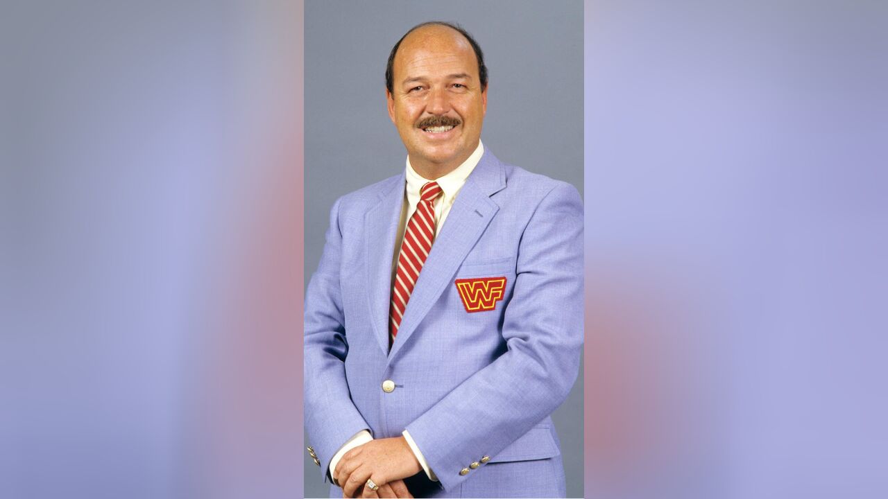 wwe超清4k怀旧经典名人堂gene okerlund吉恩奥克伦德2001年出场音乐mv