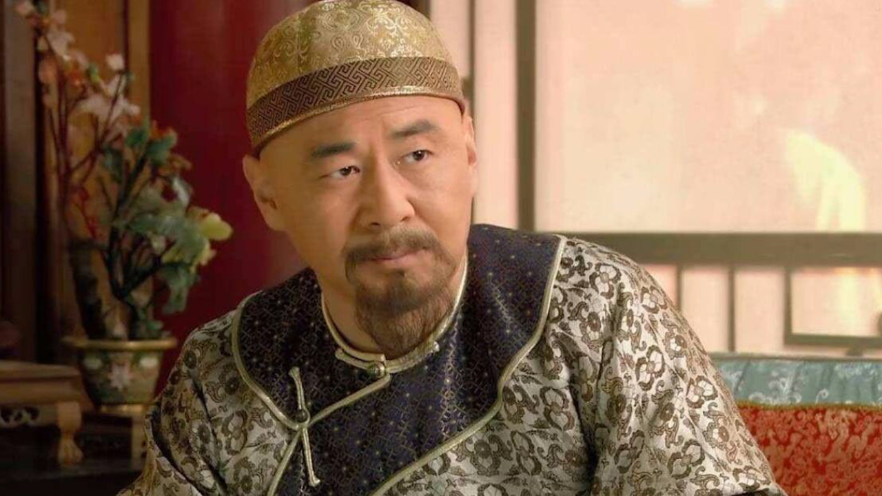 《甄嬛传》陈建斌被恶搞唱歌,一句我想睡中间,朕emo啦!给人笑喷