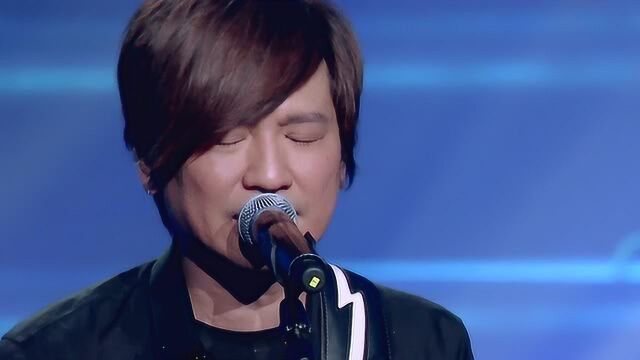 叶世荣演唱歌曲《蓝蓝的天》