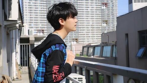 《明日之子乐团季》【马田原】卷毛贝斯手的乐队演出