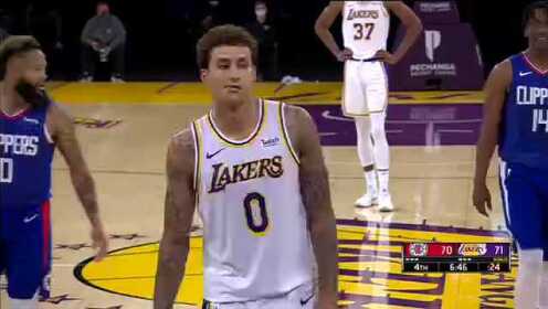 《NBA全场回放》【原声回放】NBA季前赛：快船vs湖人第4节 塔克高空作业