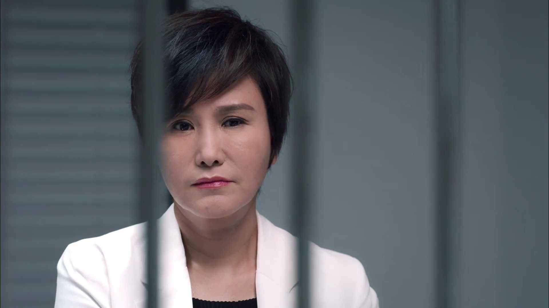 《天下无诈》第31集02:在邝钟的分析下,梁海最后招供了神秘人的身份