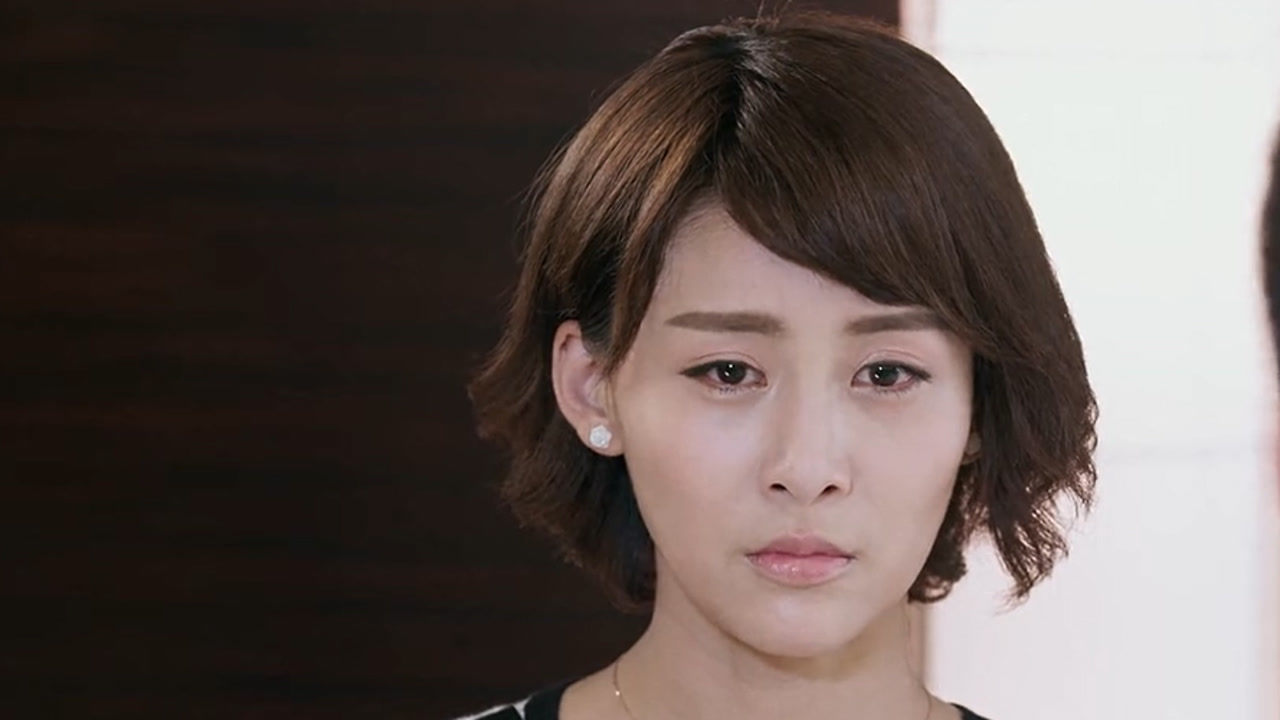 《爱人的谎言》第四十九集01:童四季劝说易奕和童小夏结婚!