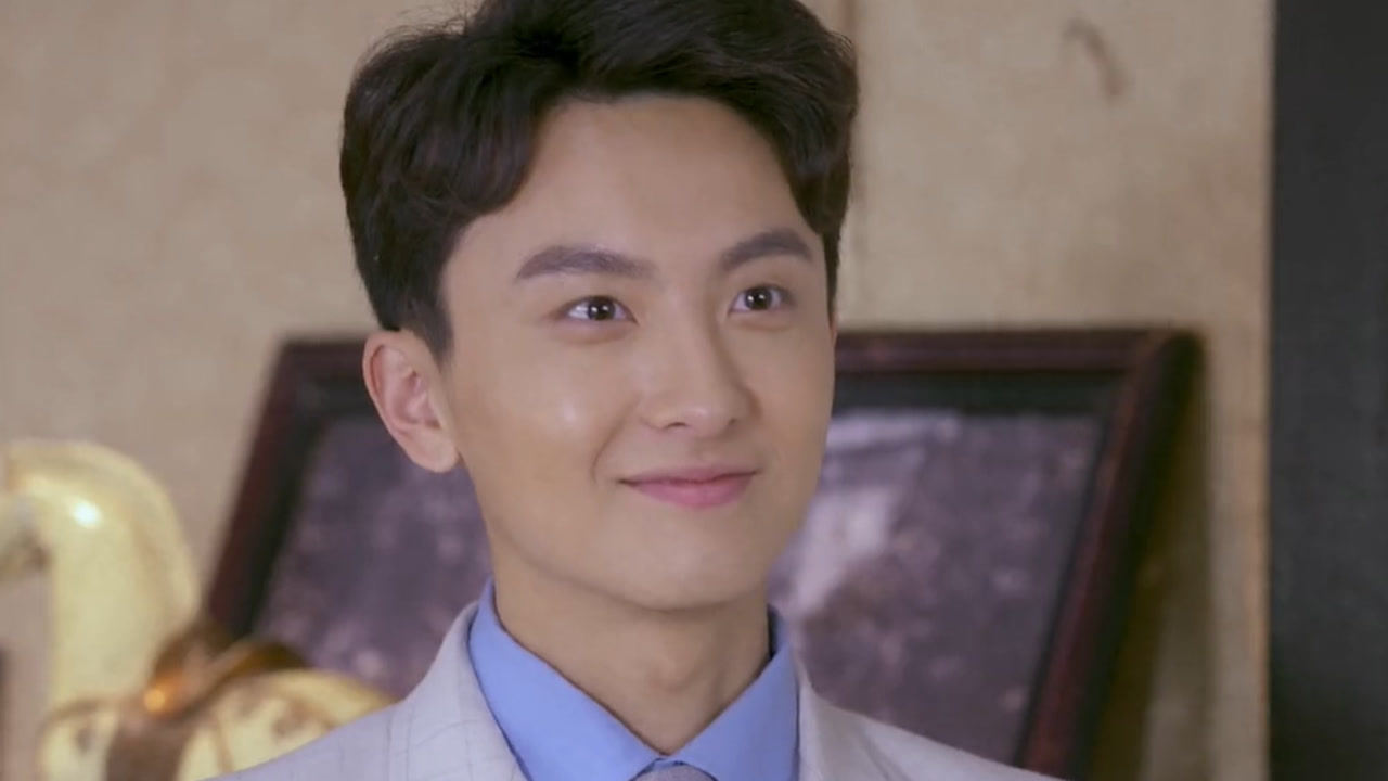 《尖锋之烈焰青春》第20集02:刘兆恩和夏若宁去照相,没想到夏若宁突然