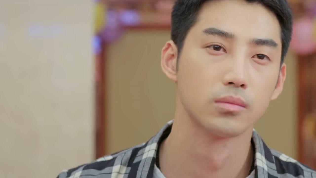 一起同过窗第31集01肖海洋看着婚礼现场不禁想起曾经与赵西晰的点点