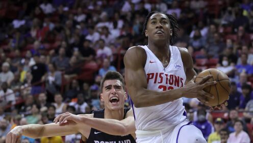 《NBA全场集锦》【球星】艾维vs开拓者集锦 首秀狂轰20+6+6率队险胜开拓者