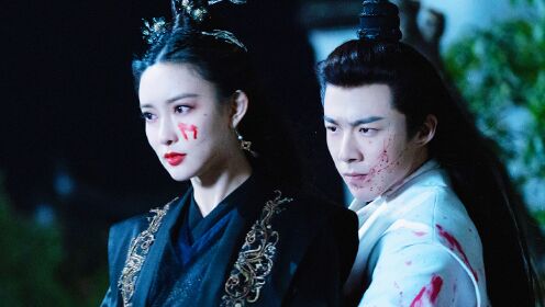 美女黑化好飒!雷纯白愁飞大开杀戒