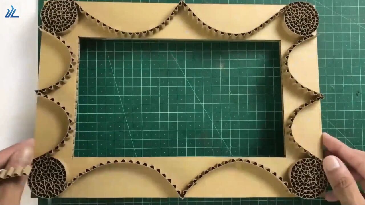 第09集 用纸板制作一个相框