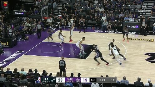 《NBA全场集锦》回顾国王vs爵士交战记录 王者对决守卫自己的荣耀谁才是笑到最后的一方