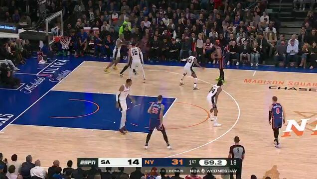 马刺vs尼克斯第1节英文原声回放