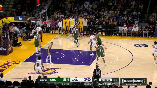 默契连线！刘易斯妙传海耶斯篮下强势打进2+1