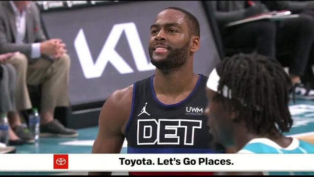 活塞vs黄蜂第2节英文原声回放