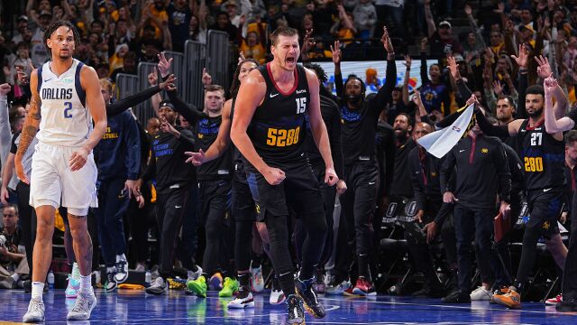 约基奇vs独行侠集锦 全场33+14+9全面发挥彰显绝对球场统治力