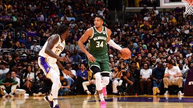 阿德托昆博vs湖人集锦 全场16+8攻防一体率队取胜