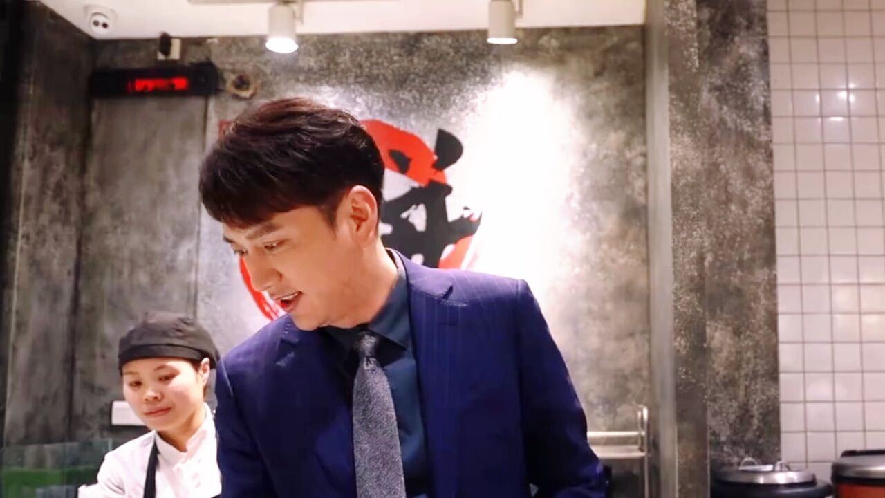 329今日开播,刘思源下班竟然摊煎饼