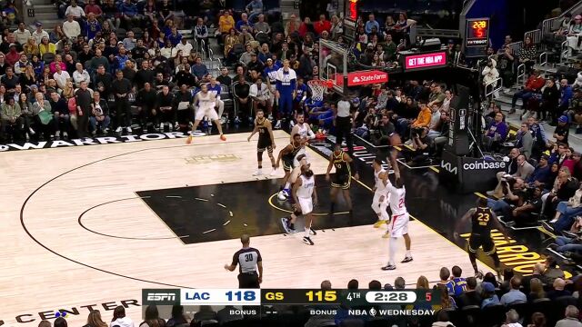 鲍科比！鲍威尔末节12分引领逆转 4记三分个个致命