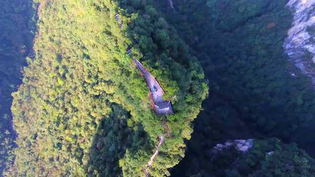 危峰险峻航拍贵州毕节市油杉河仙宇峰奇峰峭壁
