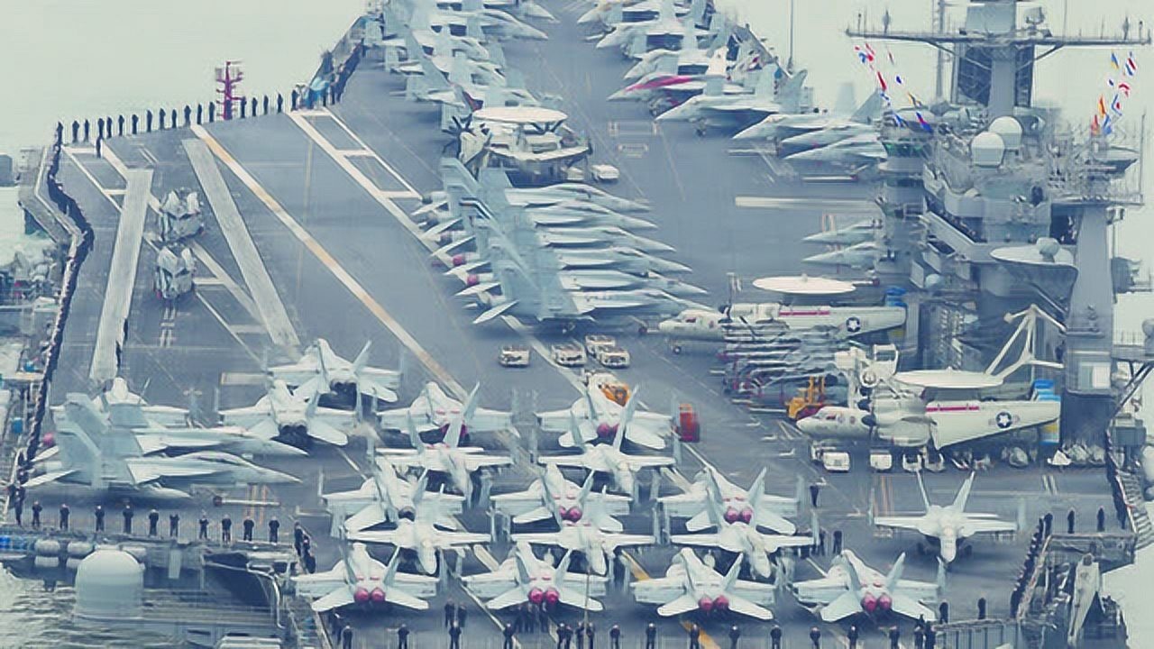 一般的航空母舰能够装多少架飞机