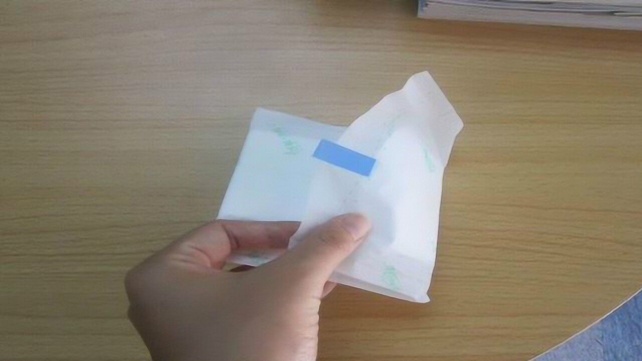原来卫生巾还有这些新用法，之前白用了！_腾讯视频