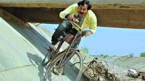 印度“自行车狂飙”飞檐走壁，汽车都追不上