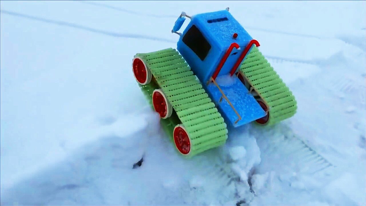 手工趣味diy教你履带车制作的方法简单又好玩