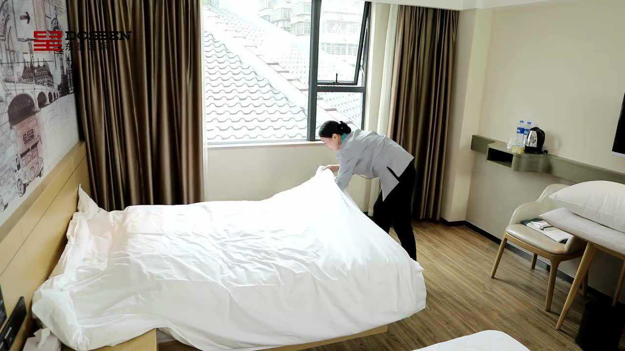 酒店铺床流程