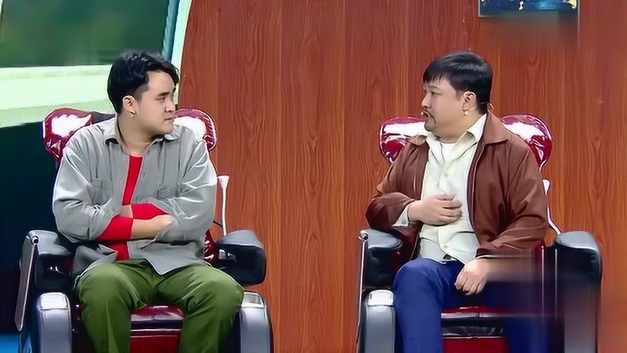 贾冰的小品包袱是在是太多了每一段都是精髓笑的肚子疼