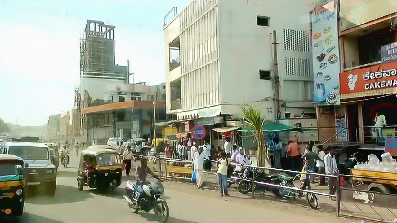 真实的印度！看看印度的大城市街景，发达吗？_腾讯视频