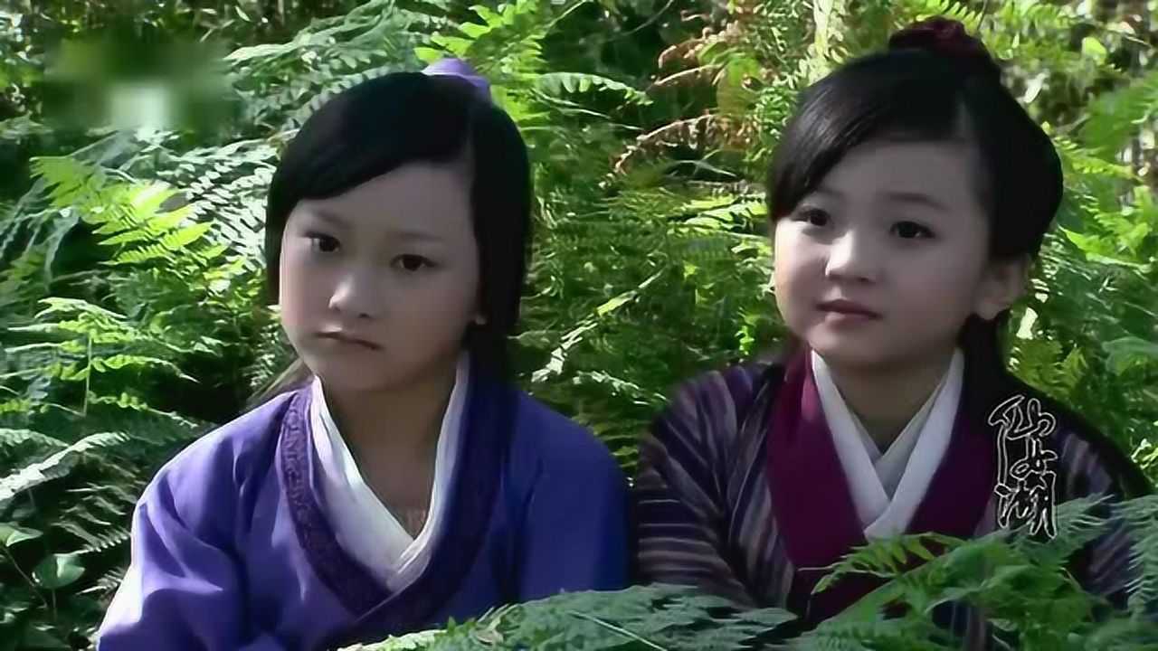 小女孩让姐姐喊出来，姐姐不喊，就挠她脚心_腾讯视频