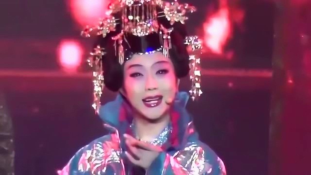 李玉刚被爆隐婚多年 妻子是乌克兰美女 颜值逆天 老丈人背景雄厚