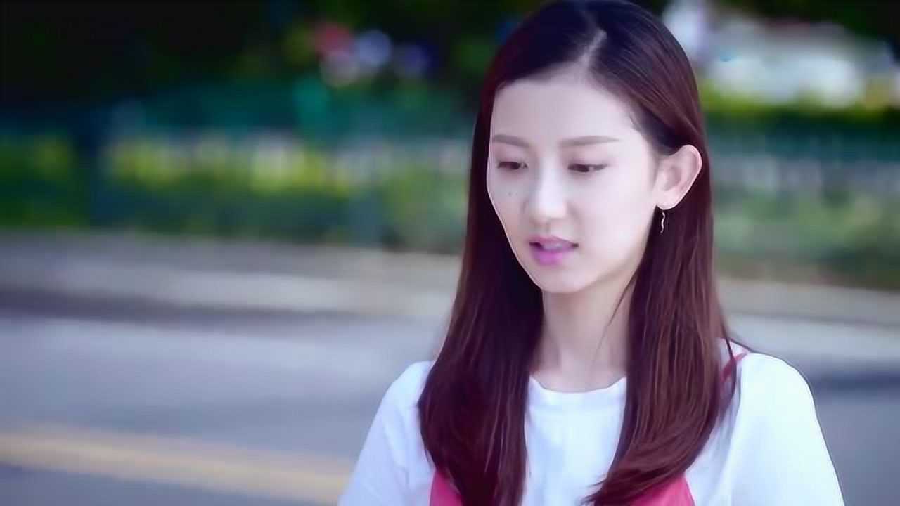 狐狸的夏天:高阳再次撞到乔娜开豪车,结果又被蒙骗过去了