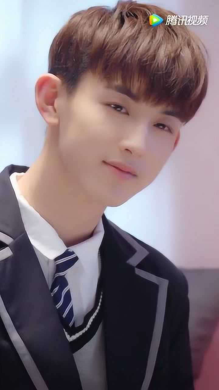 惹上冷殿下郭俊辰殿下的盛世美颜了解一下