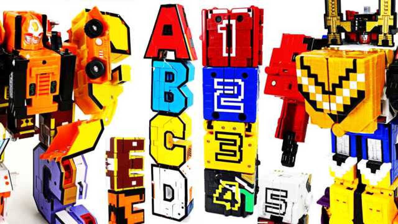 字母变形金刚玩具变身超级战车和机器人