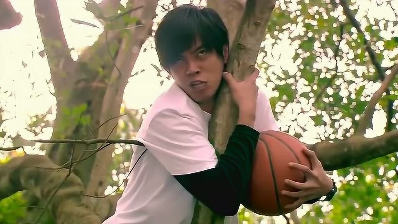 篮球火罗志祥会瞬移不过结果太尴尬了让你耍酷