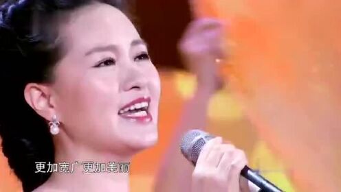 [图]歌曲《我们的中国梦》演唱：雷佳