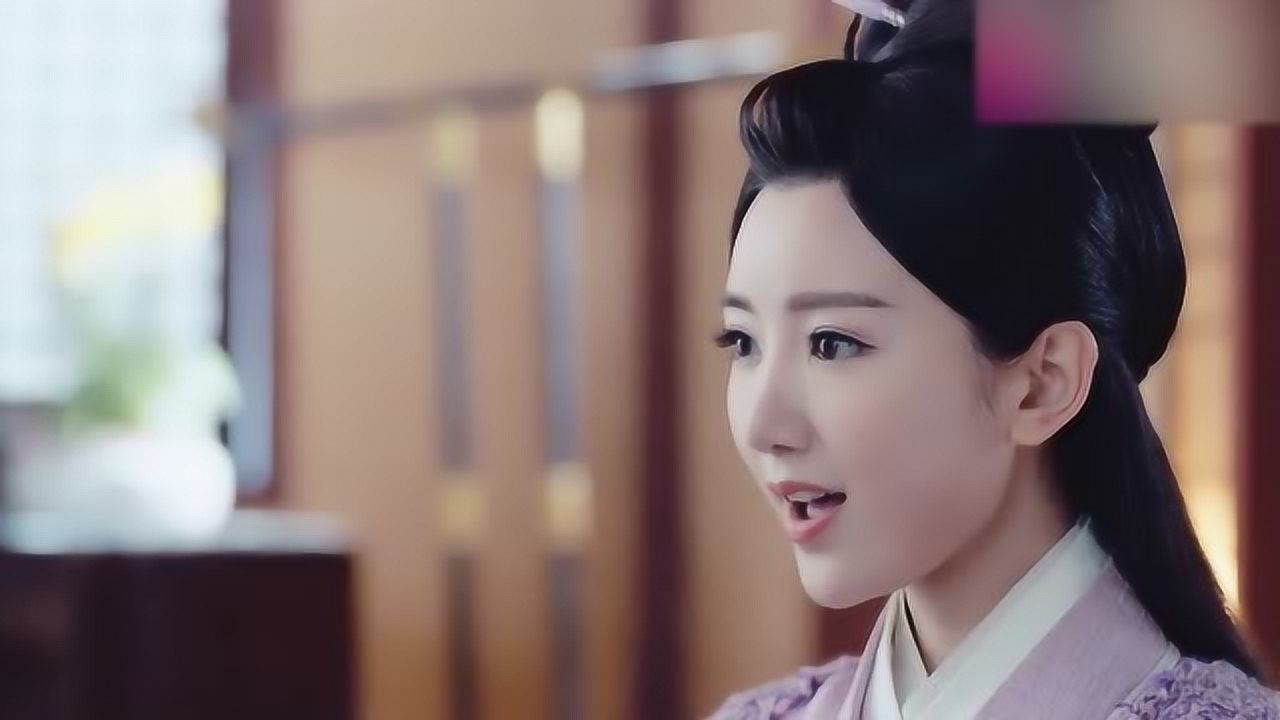 李常茹弹琴唱歌还是挺美的,画面很唯美