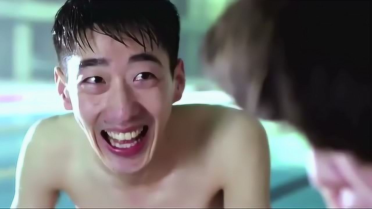 道士出山穆然在游泳馆游泳被女鬼闺蜜索命幸好阴十三来得及时