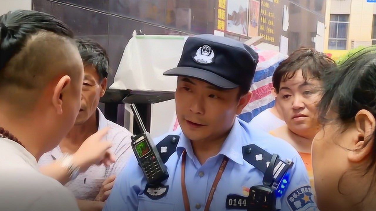 巡逻现场实录:贼喊捉贼!男子醉酒当街抽女人耳光!警察来治你