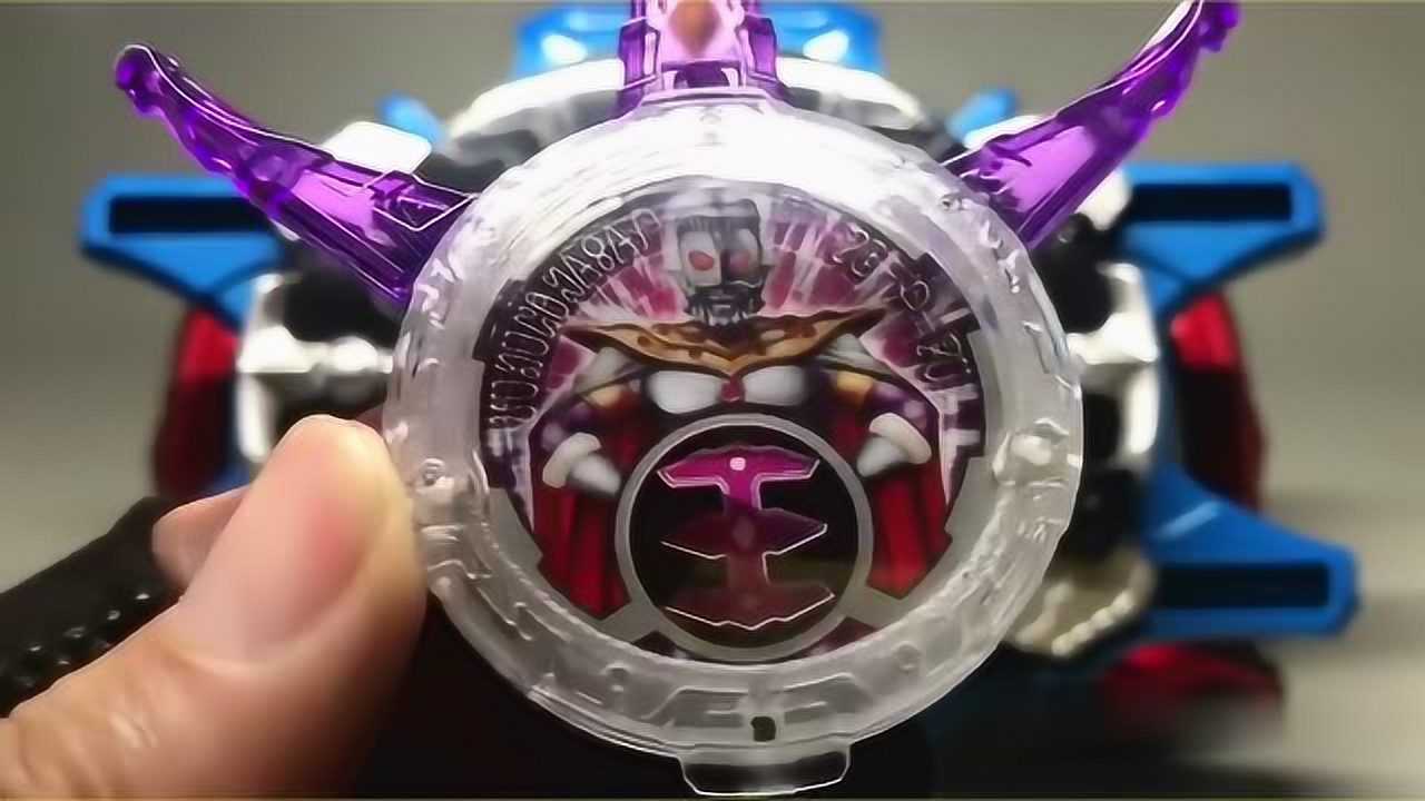 《罗布奥特曼》罗布光轮实物变身展示!"奥特之王水晶"