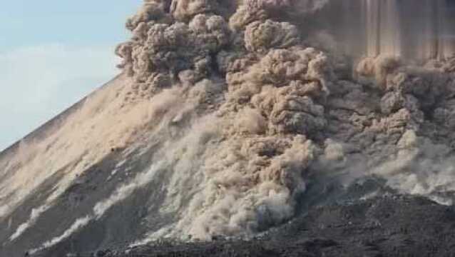 超级火山爆发瞬间