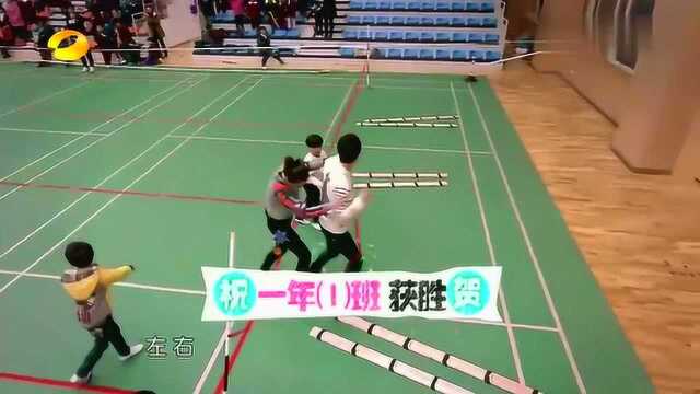 安淇尔获得奖牌还不忘分享,这个小女孩可爱又懂事!