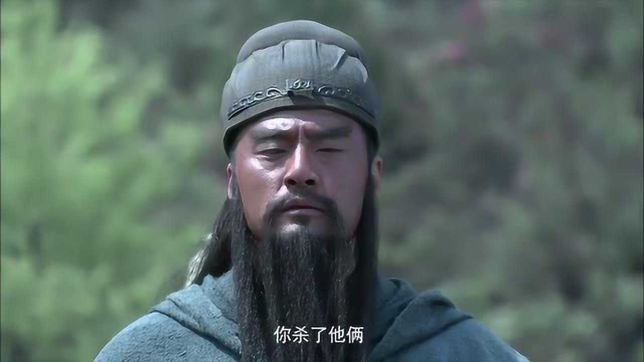 关羽大战夏侯惇,夏侯惇处于下风,关羽:你枪法不错,运气也不错