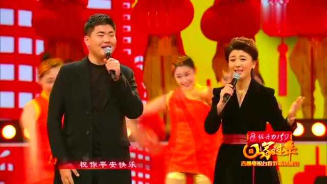 闫学晶携爱子林傲霏献唱年吉林春晚,儿子林傲霏唱的太棒了